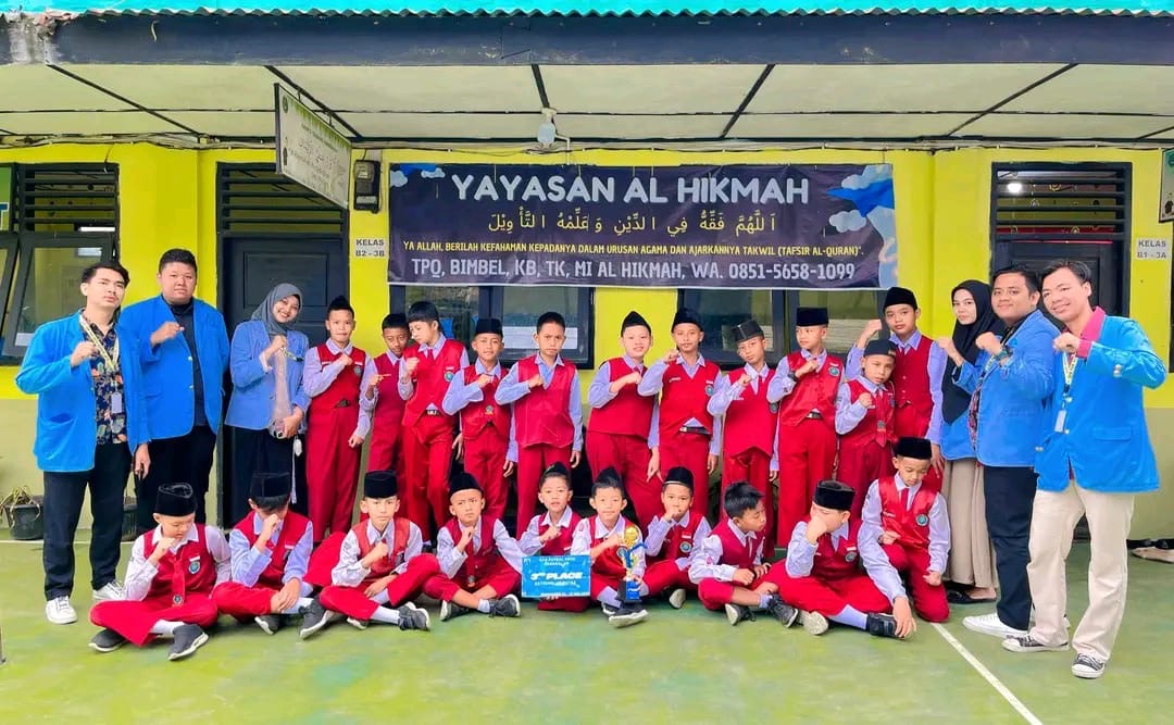 Tim Futsal MI Al Hikmah Sukses Raih Juara 3 di Turnamen Aza Futsal Pagar Alam